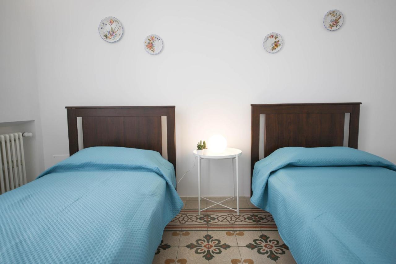 Appartement Locazione Turistica Casa Maria à Monopoli Extérieur photo